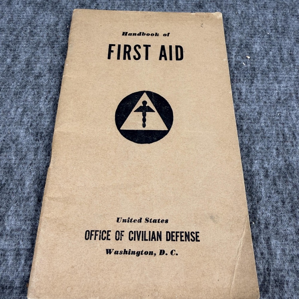 Vintage 1941 Handbook Of First Aid US Civilian Defense Red Cross Softcover